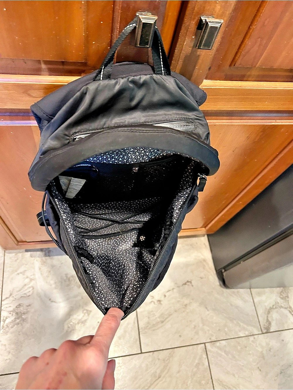 Lululemon Back To Class Backpack Black - Picture 3 of 5